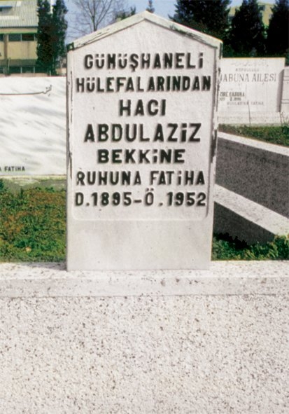 Abdülaziz Bekkine’nin Edirnekapı’da Sakızağacı Şehitliği’ndeki mezarı – Eyüp/İstanbul