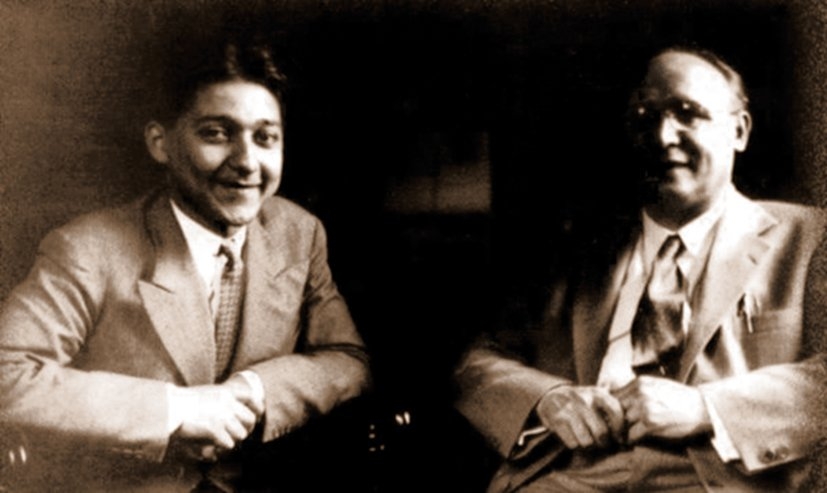 Aydın Sayılı (solda), George Alfred Leon Sarton ile