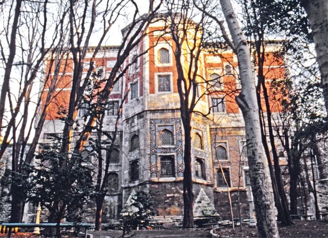 Çinili Köşk’ün batı cephesi – İstanbul