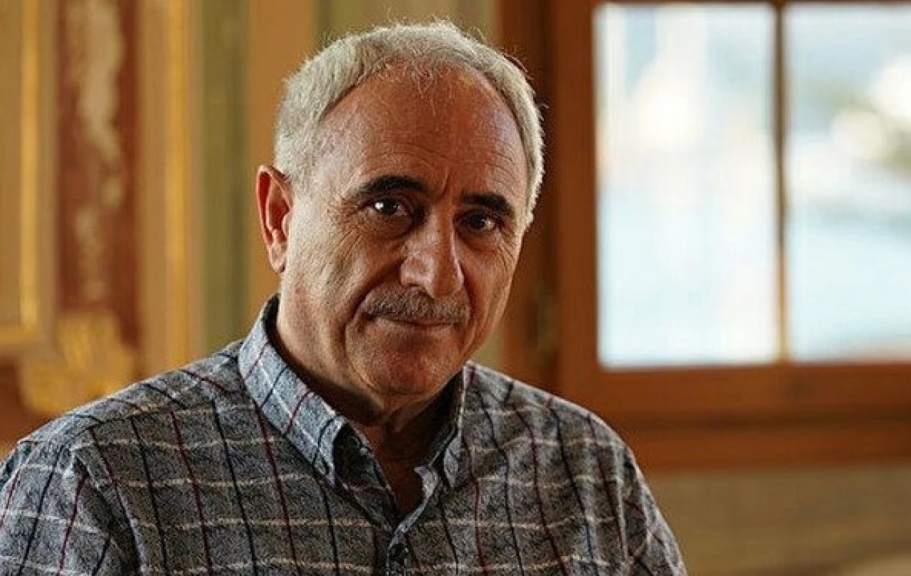 Nurullah Genç 