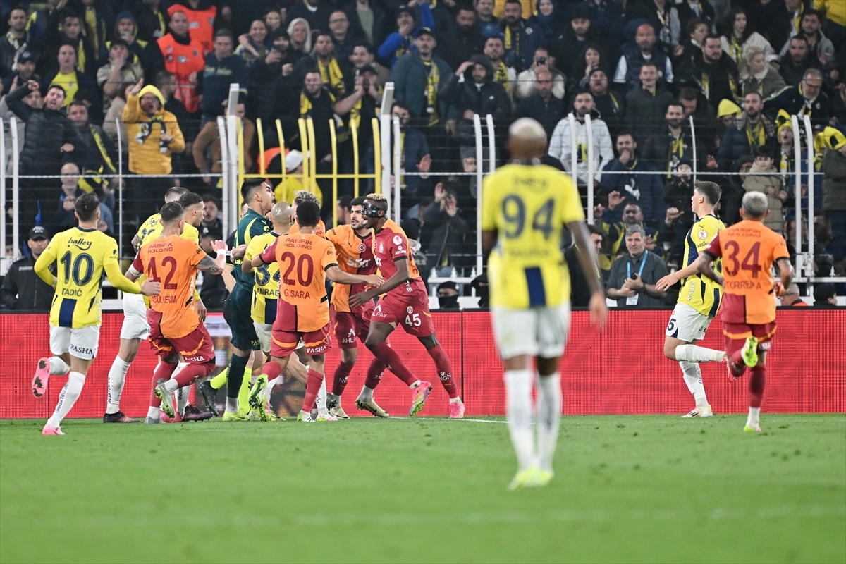 Fenerbahçe – Galatasaray Derbisi (2 Nisan 2025)