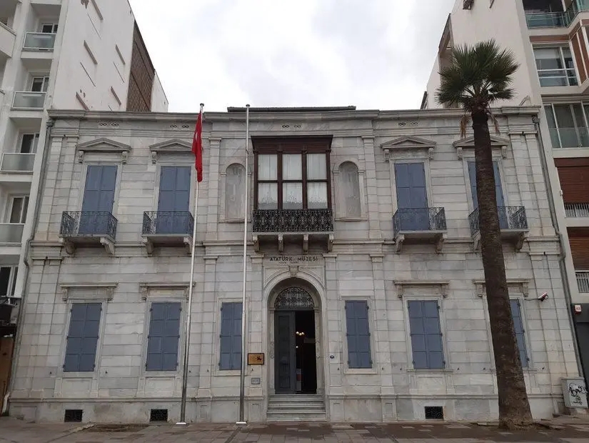 İzmir Atatürk Evi Müzesi