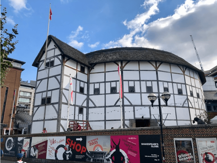 Modern Shakespeare’in Globe Tiyatrosu