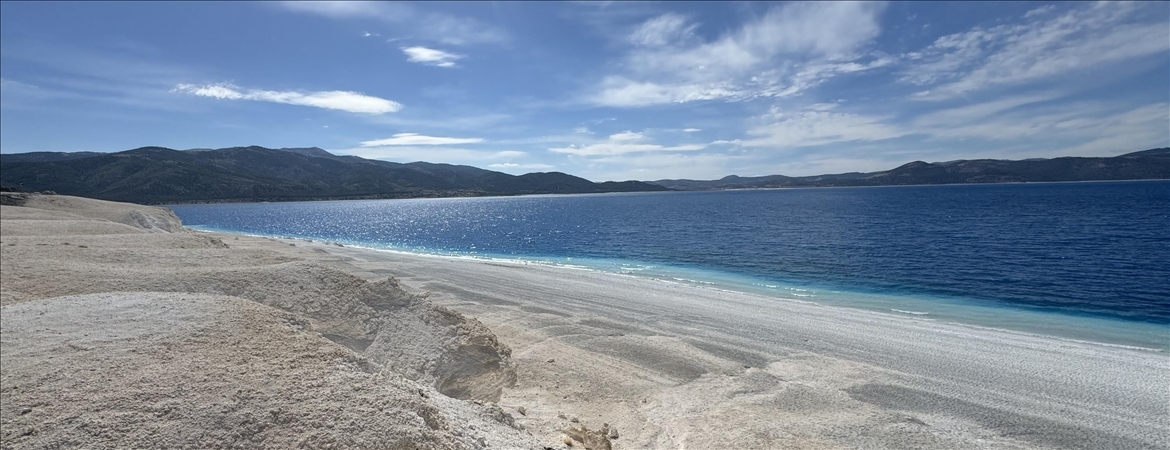 salda gölü.jpg