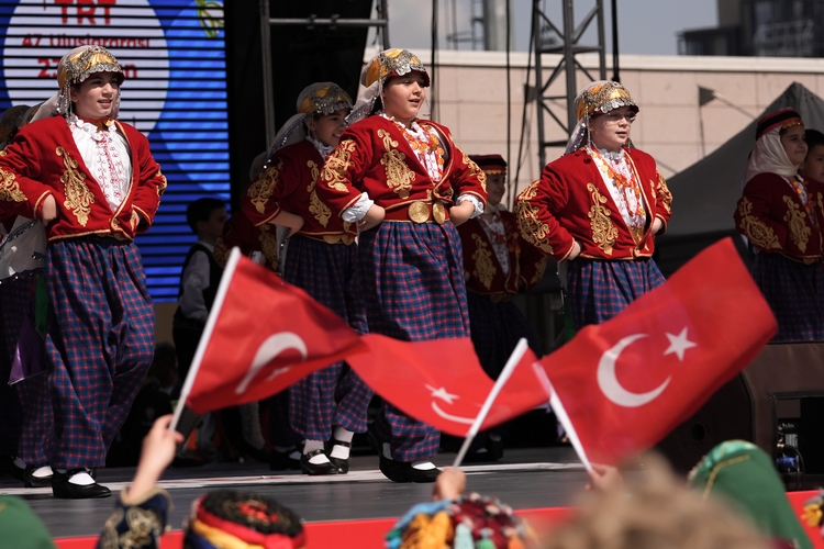 TRT 23 Nisan Çocuk Şenliği