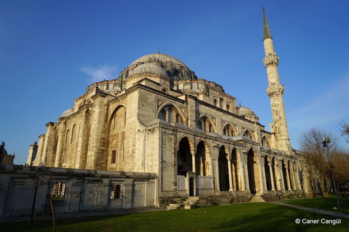 Şehzade-Mehmet-Camii.jpg