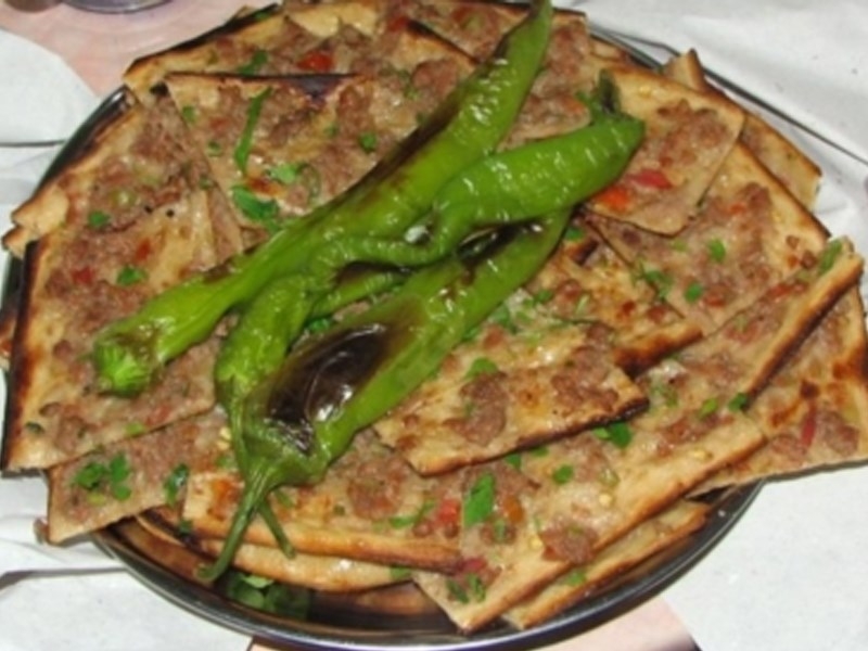 Konya Usulü Etli Ekmek