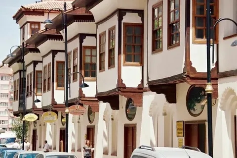 Beşkonaklar Etnografya Müzesi ve Geleneksel Malatya Evi