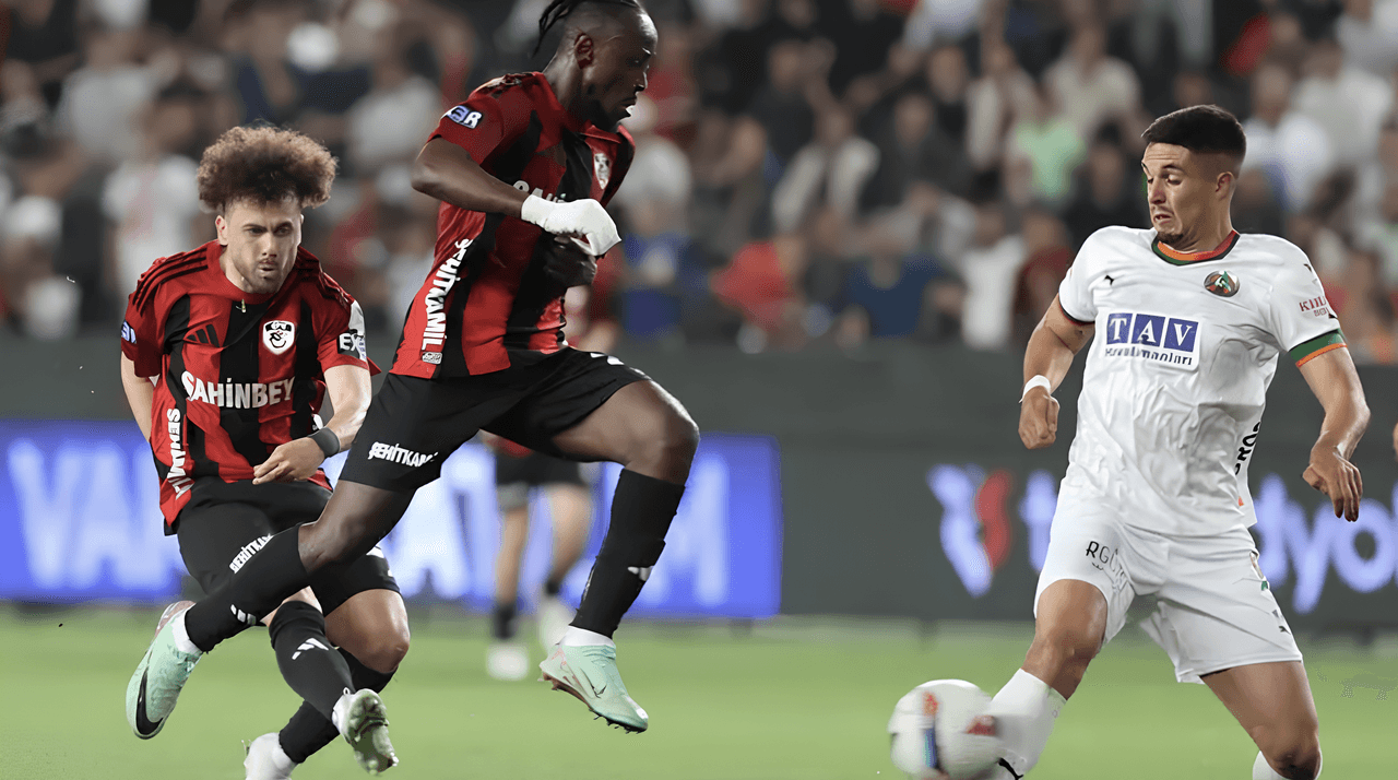 Trendyol Süper Lig 2024-25 Sezonu 35. Hafta image