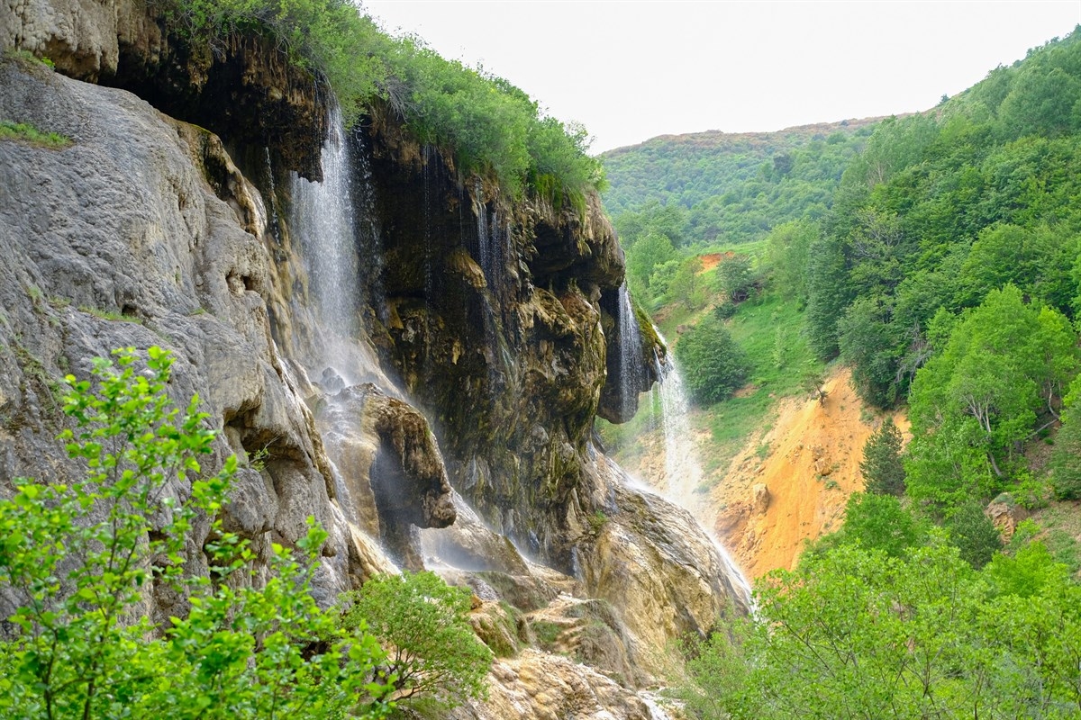 Dipsizgöl Şelalesi