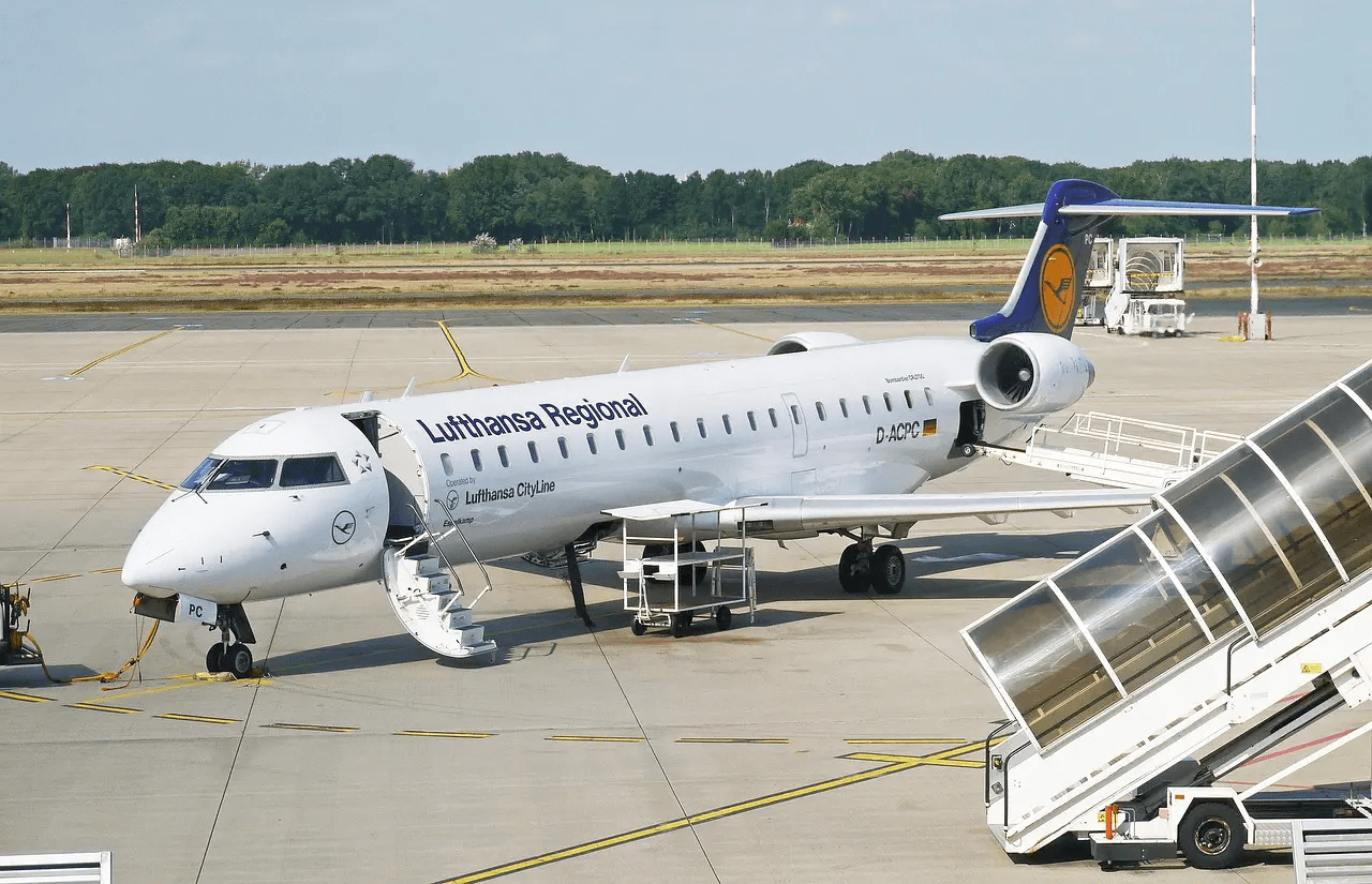 Bombardier CRJ 900