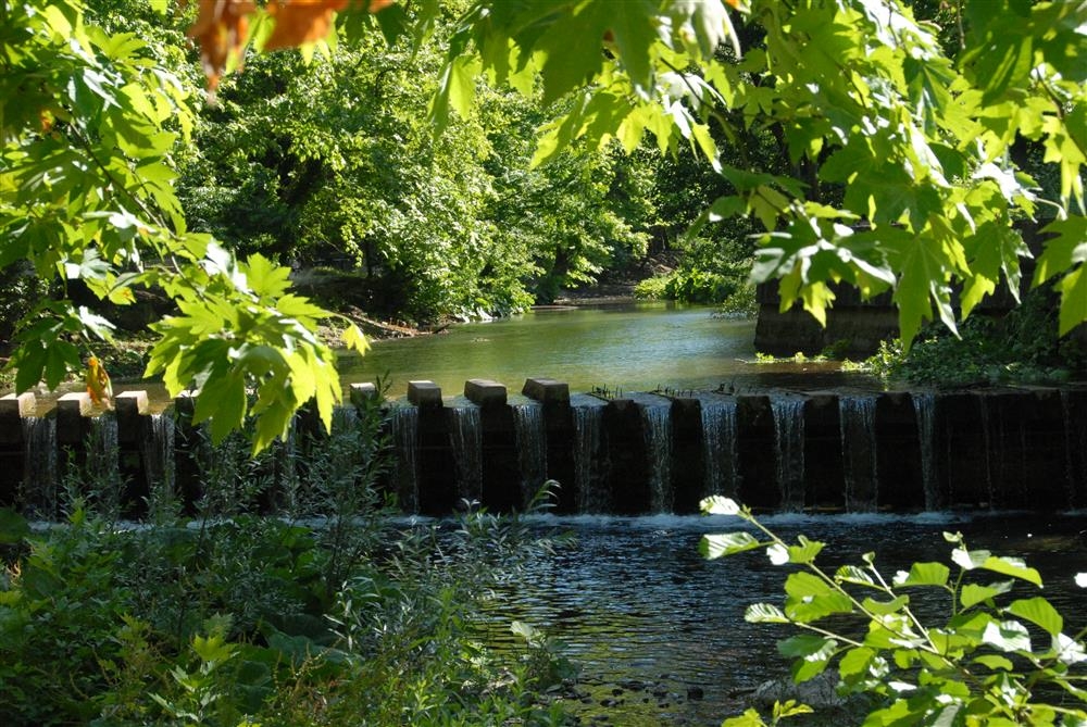 Maden Deresi ve Şelalesi
