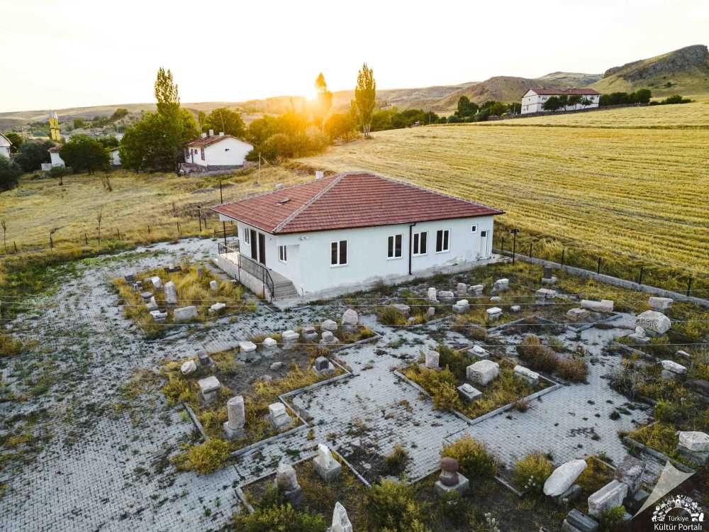 Yozgat_Tavium_Antik_Kenti(1) kopya.jpg