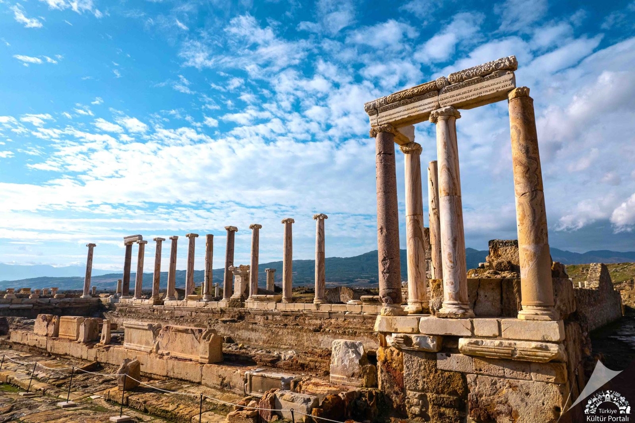 Tripolis Antik Kenti