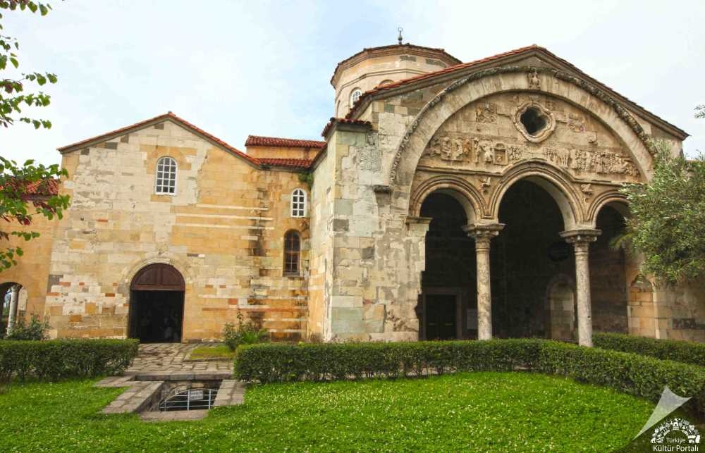 20250612163037682_AYASOAFYA MUZESI SERVET UYGUN (5) kopya.jpg