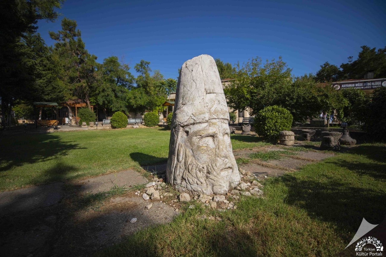 kral başı.jpg