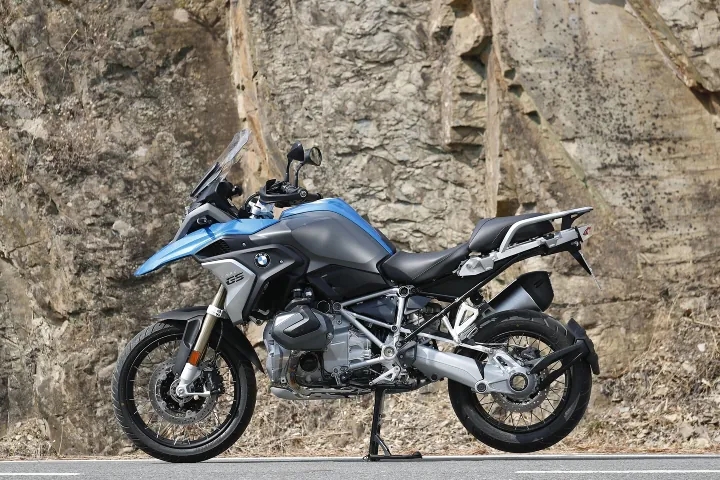 2019-bmw-r1250gs-and-r1250rt-with-shiftcam-vvt-announced (1).webp