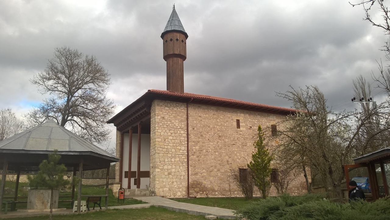 Mahmut-Bey-Camii.jpg