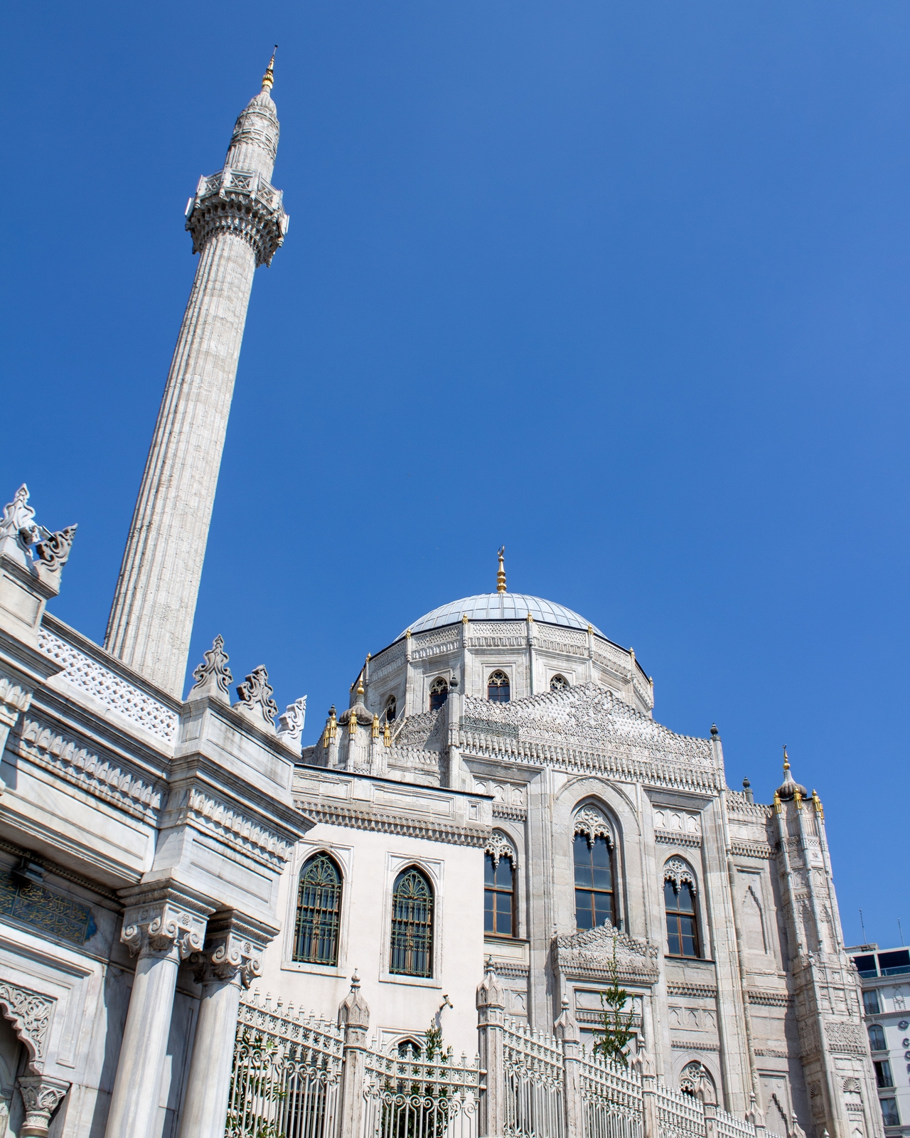 Pertevniyal Valide Sultan Camii