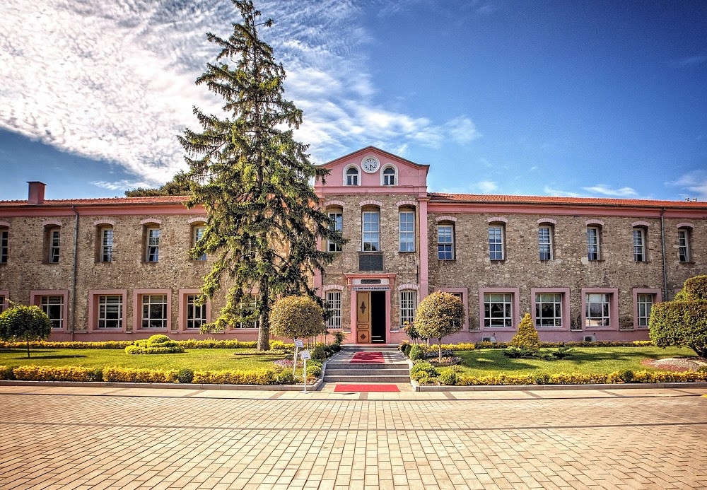 İstanbul Sabahattin Zaim Üniversitesi
