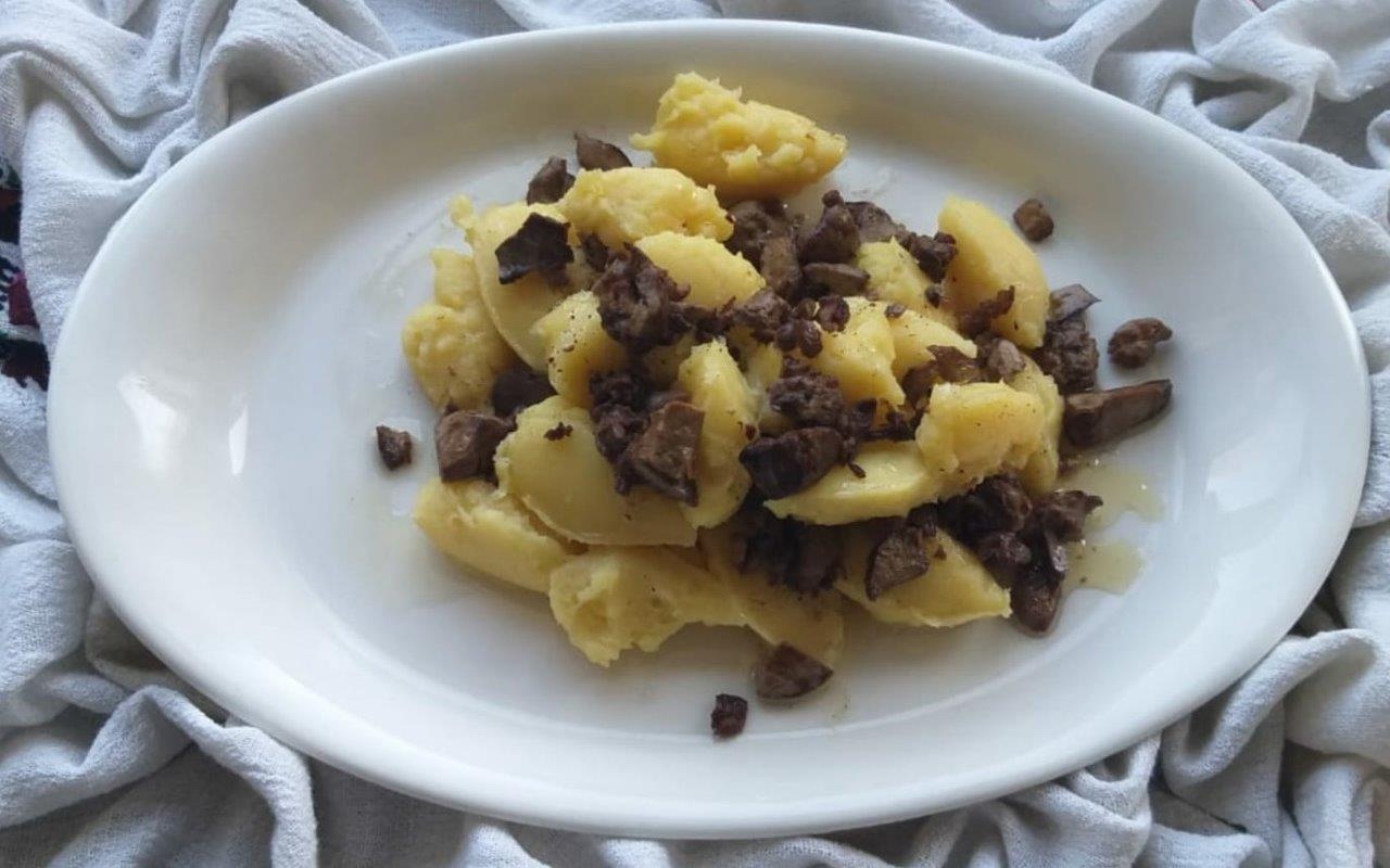 Mengen Kedibatmaz.jpeg