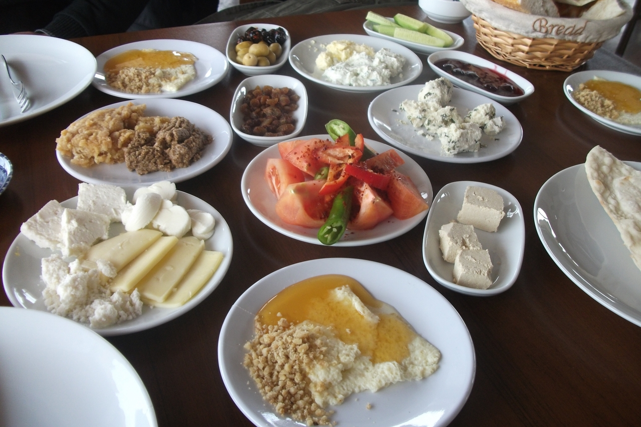 Van Kahvaltısı.jpeg