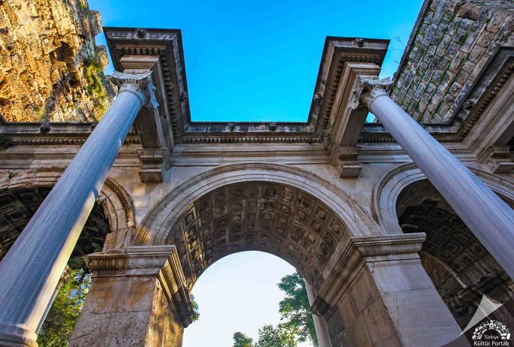 Hadrian Kapısı - Antalya