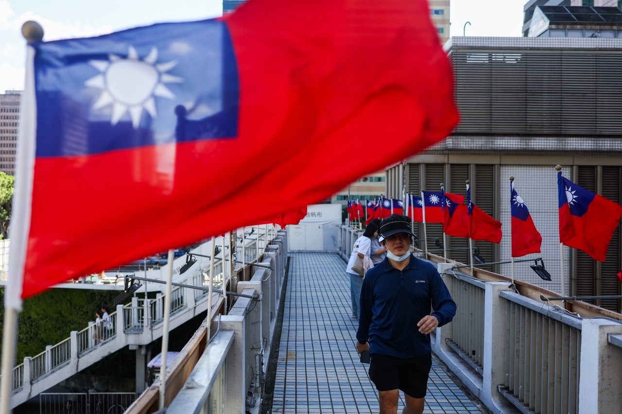 United States' Arms Sales Packages to Taiwan (2025) image