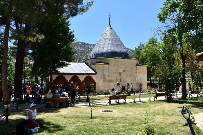 447457,sokumantalya-abdal-musajpg.png