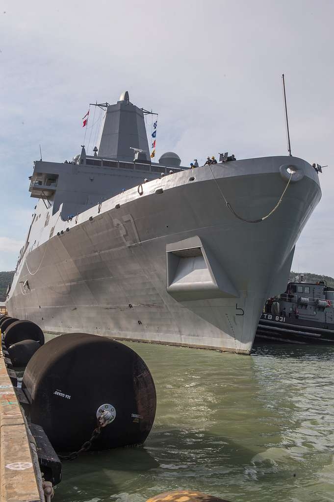the-future-san-antonio-class-amphibious-transport-dock-ship-uss-portland-lpd-a0751a-1024.jpg