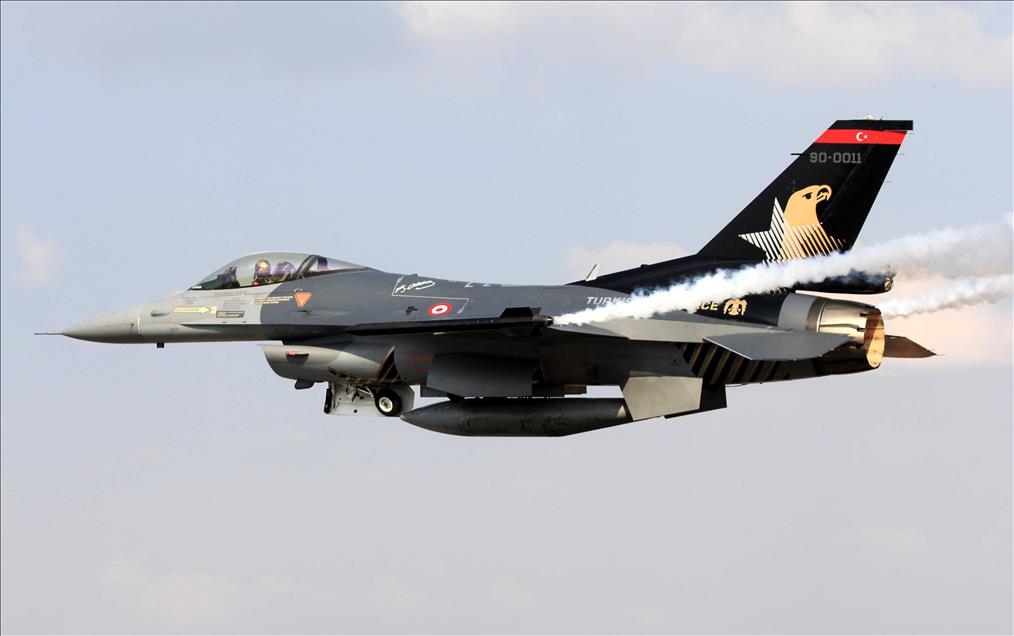 F-16 Fighting Falcon 