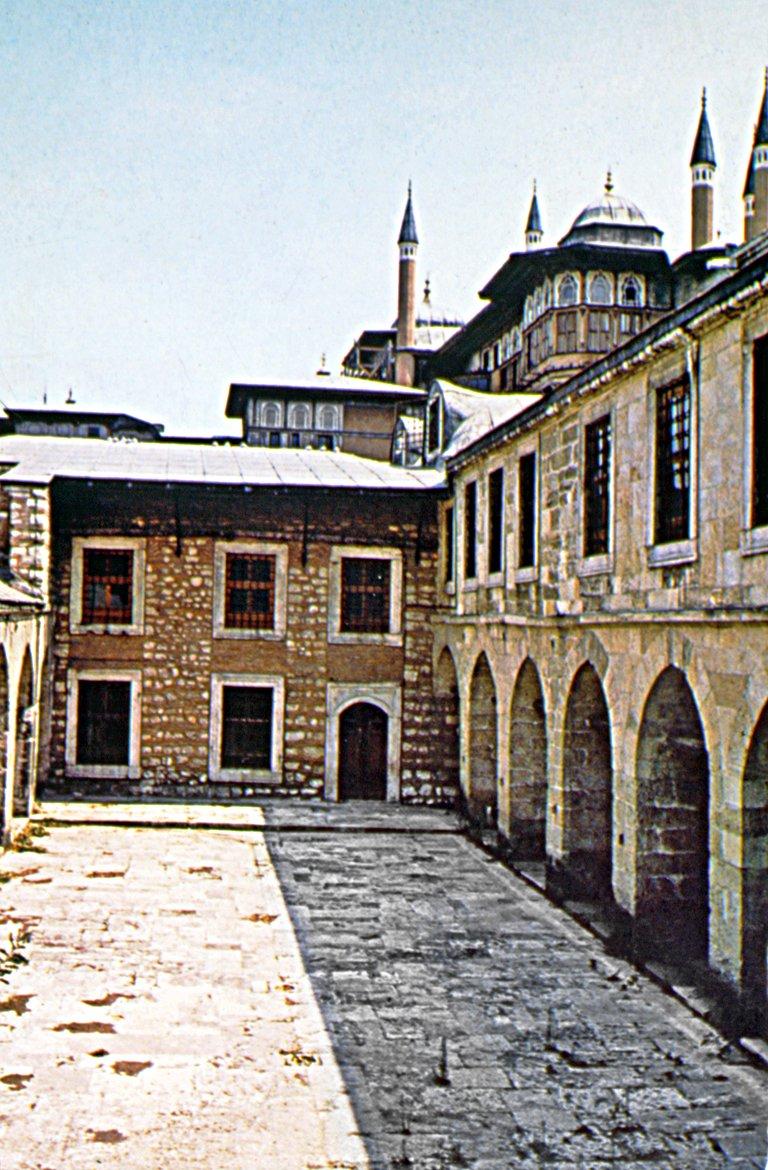 Topkapı Sarayı Câriyeler Hastahanesi – İstanbul