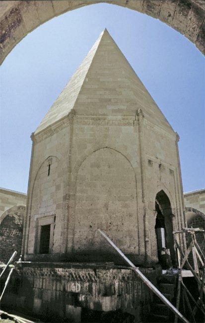 Alâeddin Eretna’nın türbesi – Kayseri