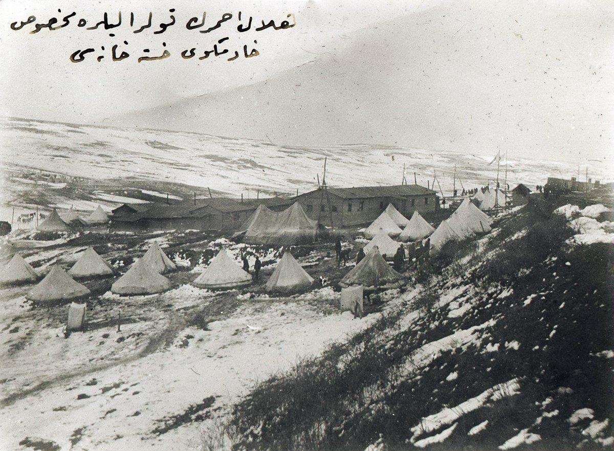 Kızılay’ın koleralılara mahsus Hadımköy Hastahanesi’ni gösteren Balkan Savaşı yıllarına ait bir fotoğraf (Kızılay Fotoğraf Arşivi)