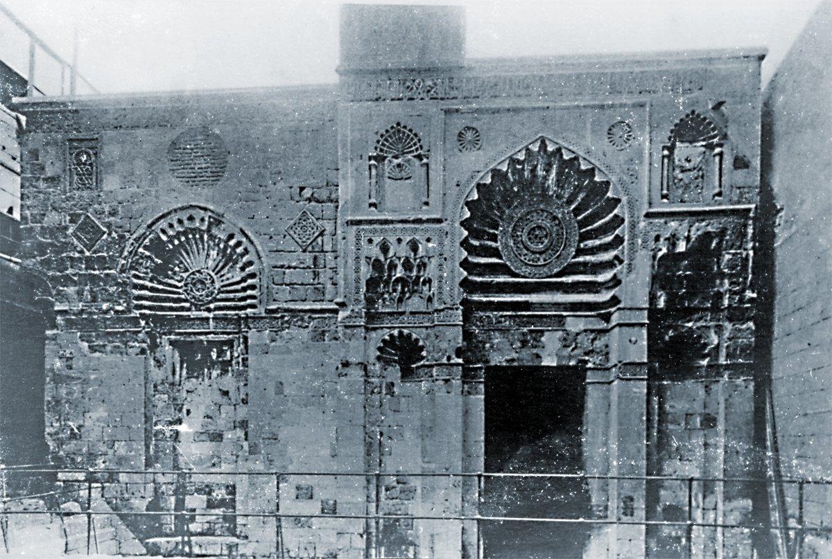 Akmer Camii giriş cephesi – Kahire/Mısır