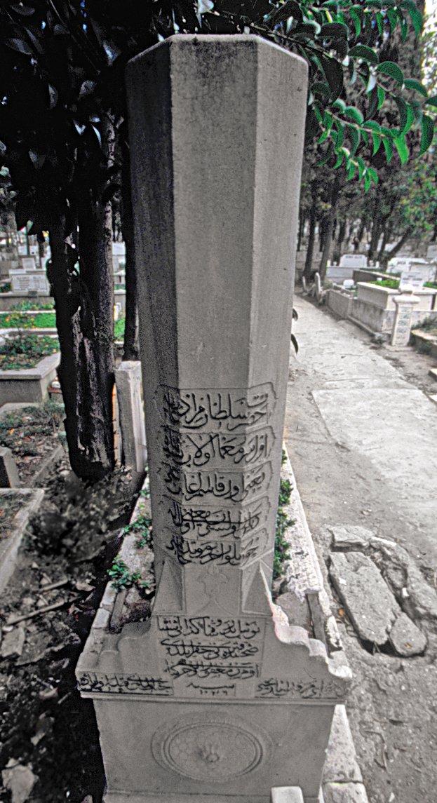 Kasım Ağa’nın Karacaahmet Mezarlığı’ndaki mezar taşı – Üsküdar/İstanbul