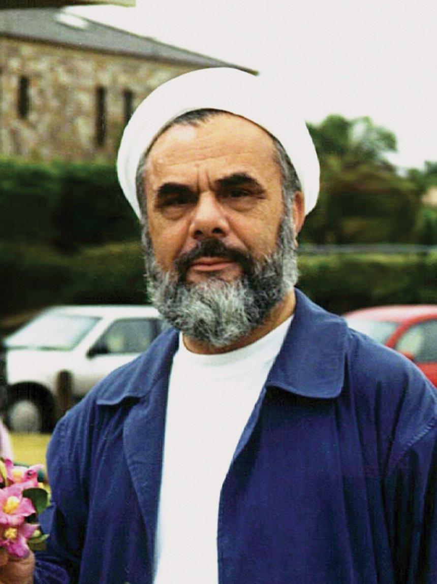Mahmut Esat Coşan