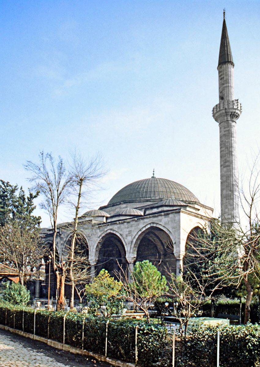 Cerrahpaşa’daki Dâvud Paşa Camii – Fatih/İstanbul