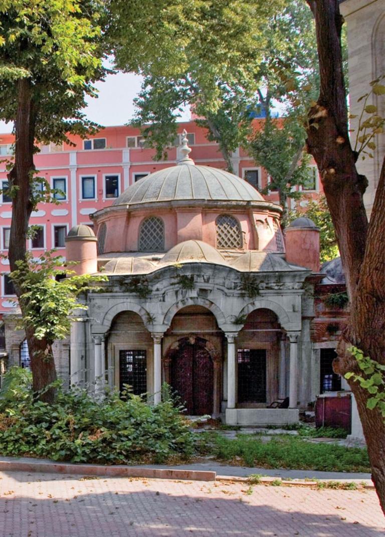 Şehsuvar Vâlide Sultan Türbesi