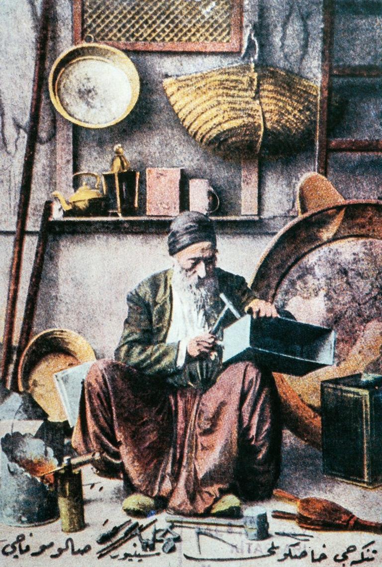 Tenekeci (İstanbul Belediyesi Atatürk Kitaplığı kartpostal koleksiyonu)