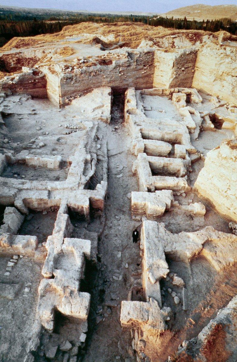 Milâttan önce 3300-3000 yıllarına ait Arslantepe Sarayı’nın kalıntıları – Malatya