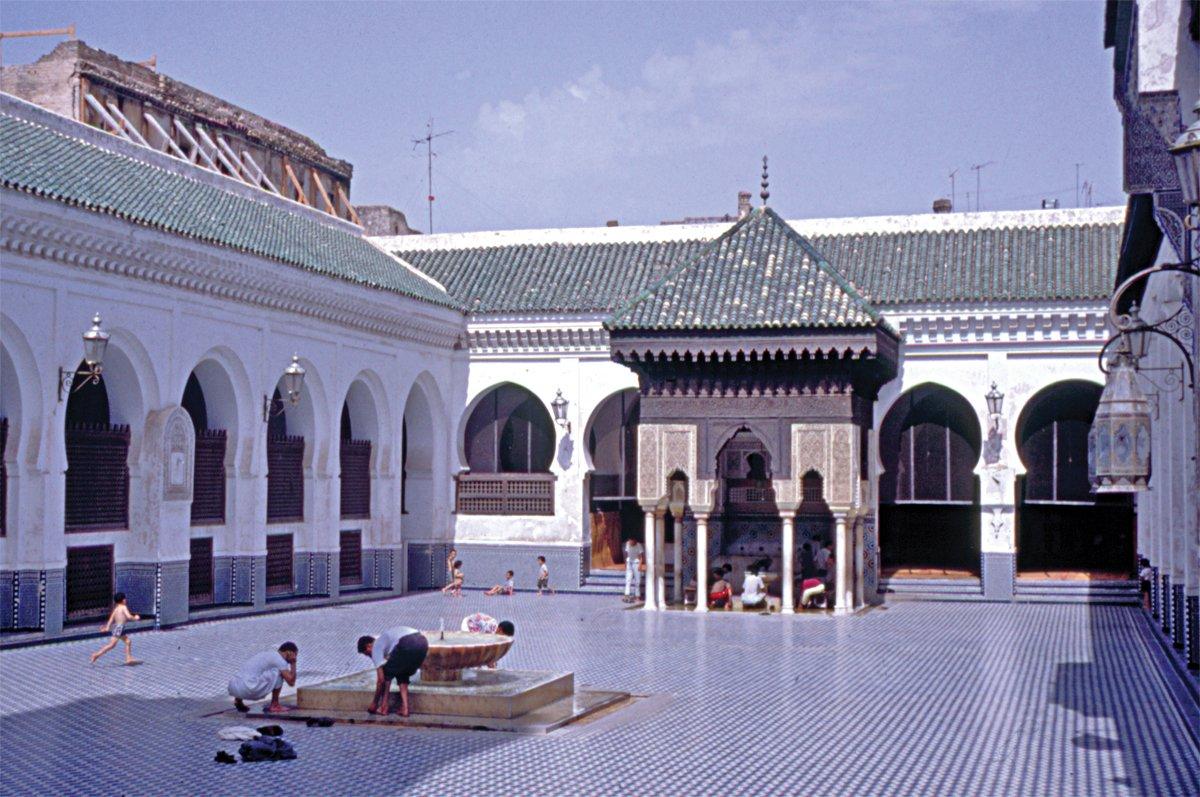 Karaviyyîn Camii’nin avlusundan bir görünüş