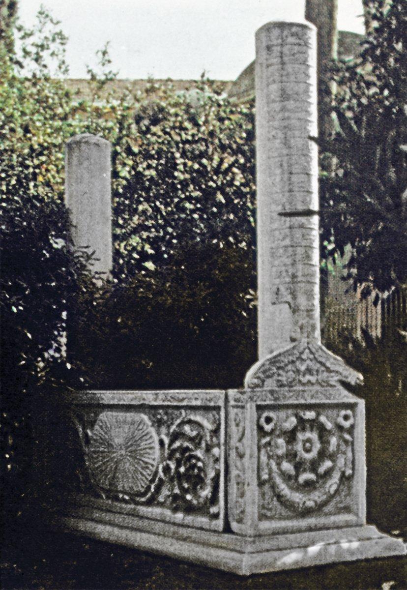 Kıbrıslı Kâmil Paşa’nın Arap Ahmed Paşa Camii hazîresinde bulunan mezarı – Lefkoşe/Kıbrıs