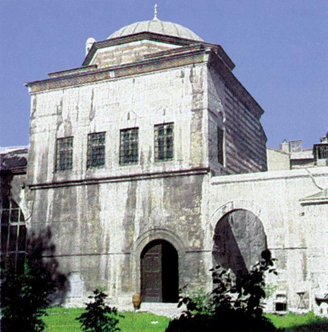 Amcazâde Hüseyin Paşa Kütüphanesi’nin güney cephesi – Fatih/İstanbul