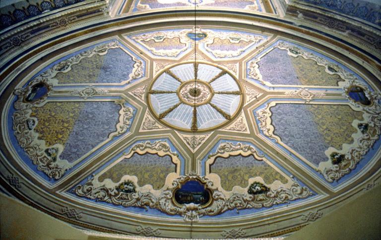 Beykoz Kasrı’nın tavan süslemelerinden bir örnek