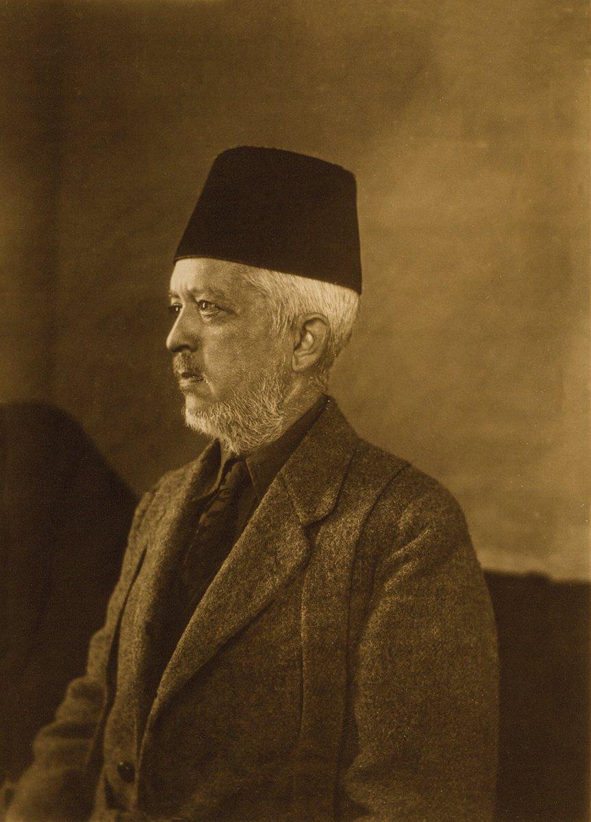 Said Halim Paşa Malta’da sürgündeykenMedine müdâfii Fahreddin Paşa tarafındançekilen bir fotoğrafı(İstanbul Belediyesi Atatürk Kitaplığı, nr. 25799)