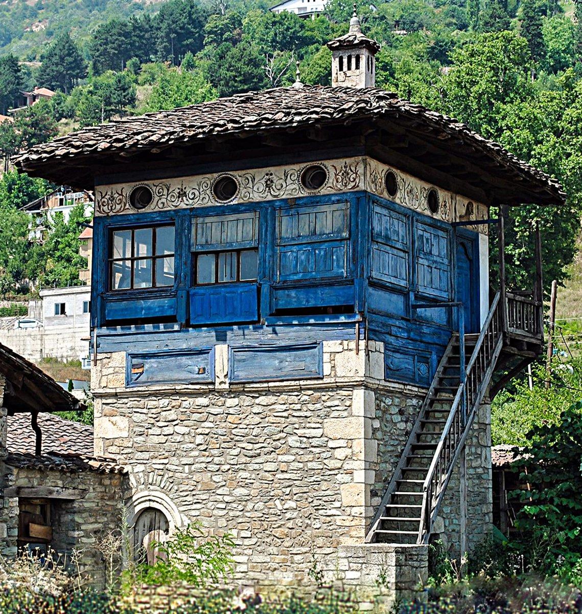Harâbâtî Baba Tekkesi’nde Fâtıma Evi diye adlandırılan harem dairesi