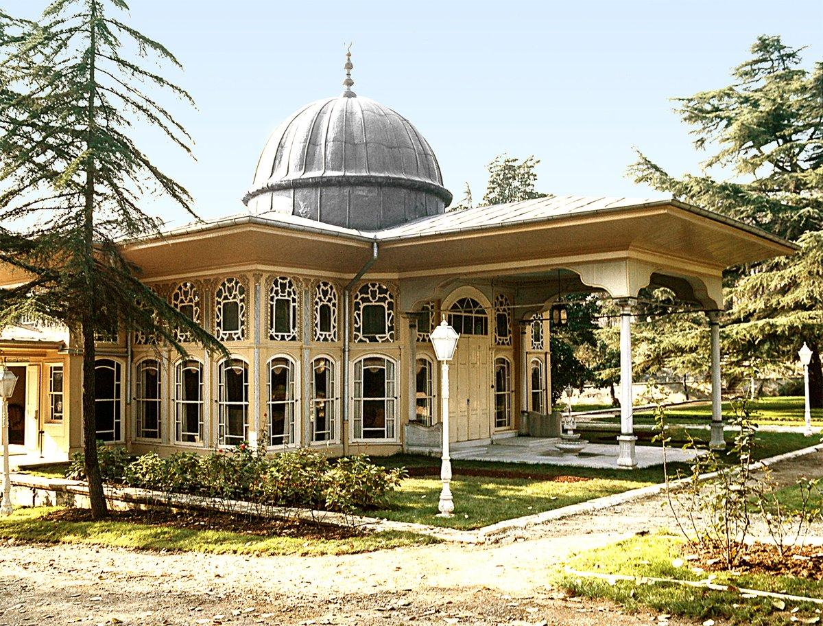 Hasköy’de Aynalıkavak Sarayı Divanhânesi – Beyoğlu/İstanbul