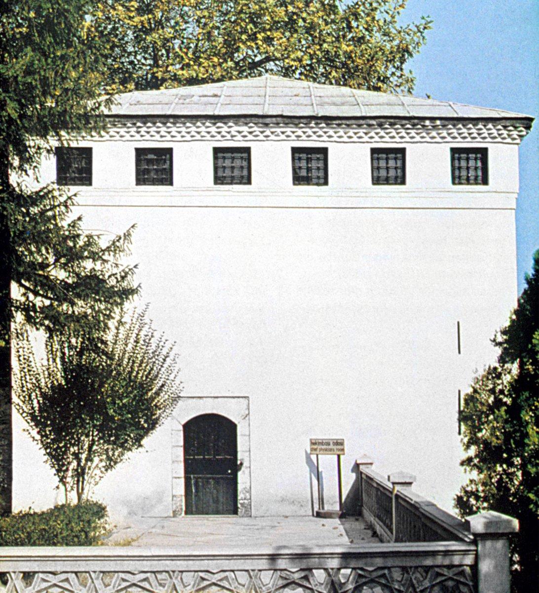 Topkapı Sarayı’nda Hekimbaşı Odası olarak kullanılan Başlala Kulesi – İstanbul