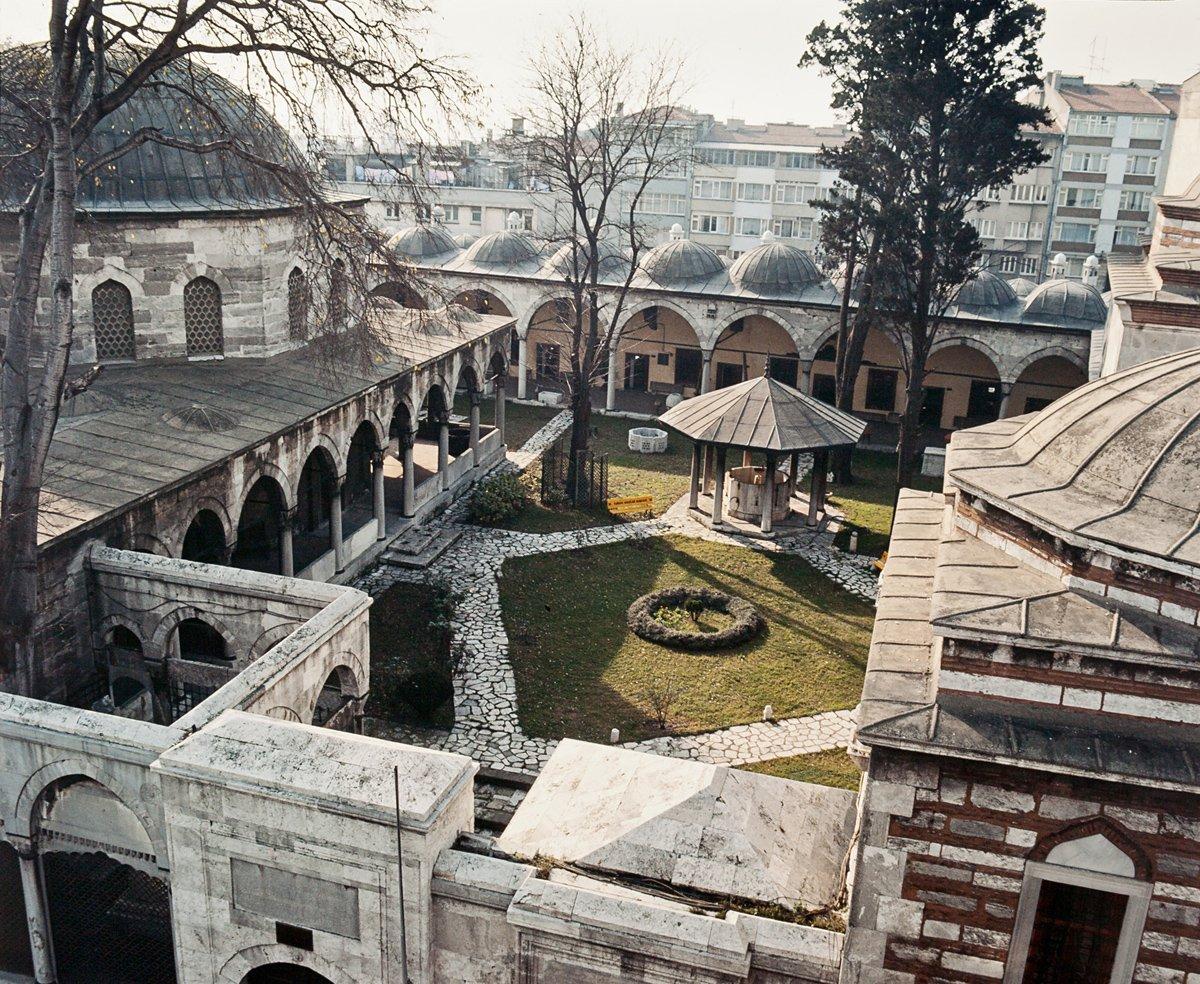 Saraçhane’de Amcazâde Hüseyin Paşa Medresesi – Fatih/İstanbul